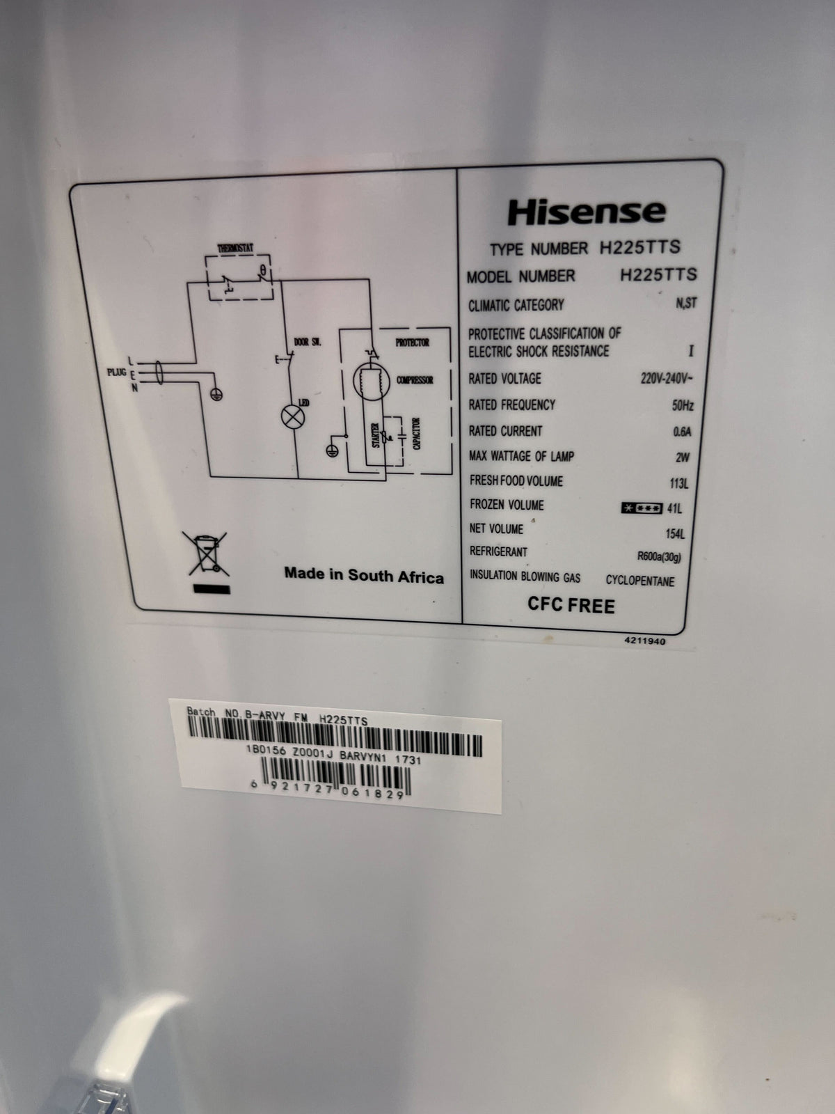 Hisense Grey Top-Freezer Fridge - small scratch