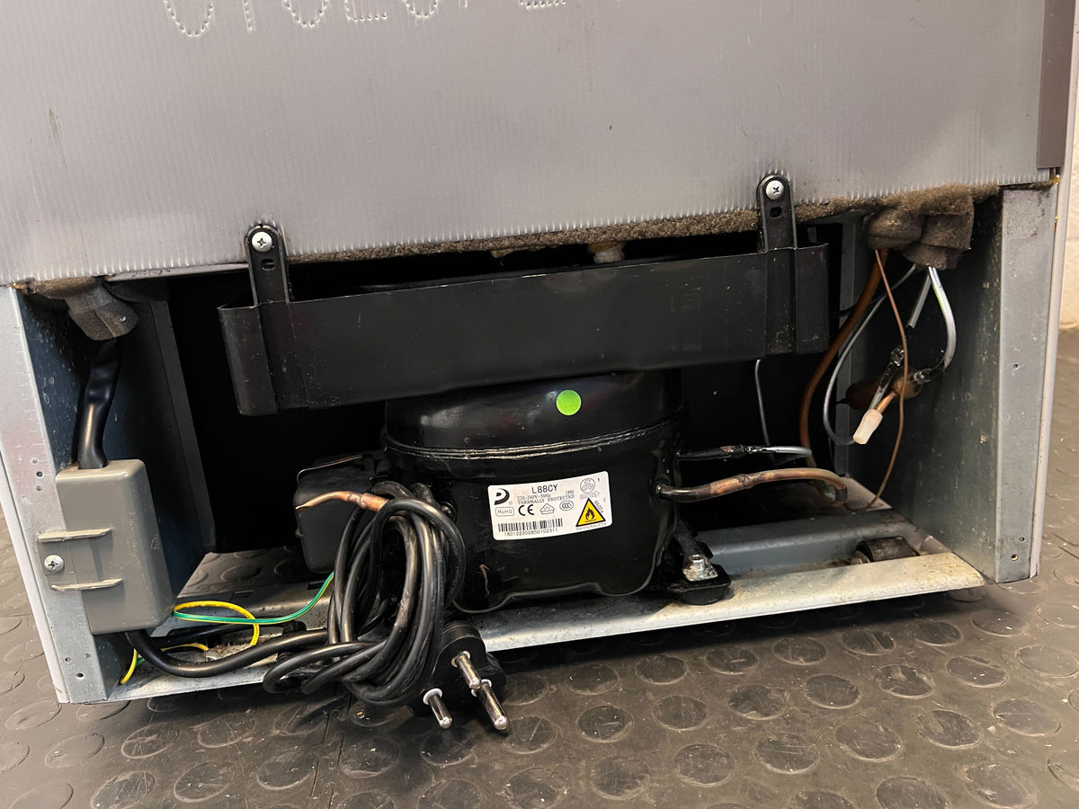 Hisense Silver Fridge Freezer - Modern & Reliable