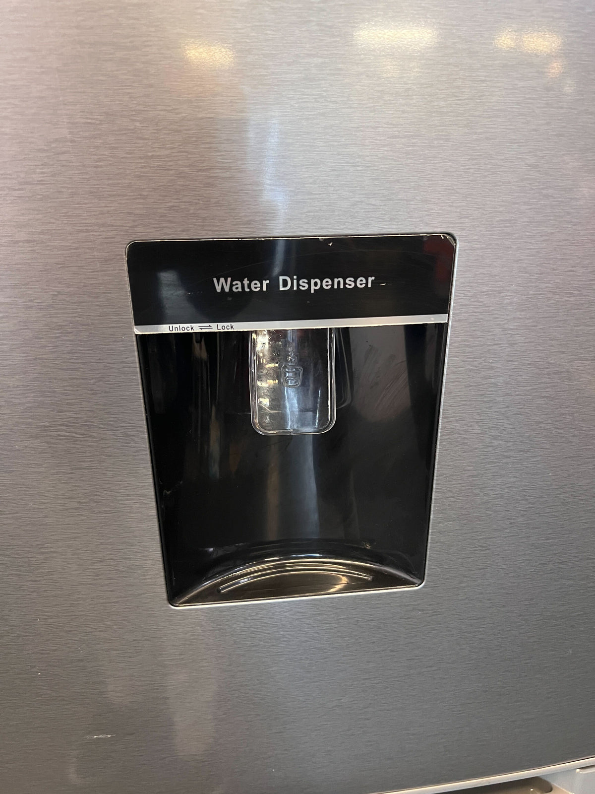 Hisense Silver Fridge Freezer with Water Dispenser - Modern & Efficient - 2ndhandwarehouse.com