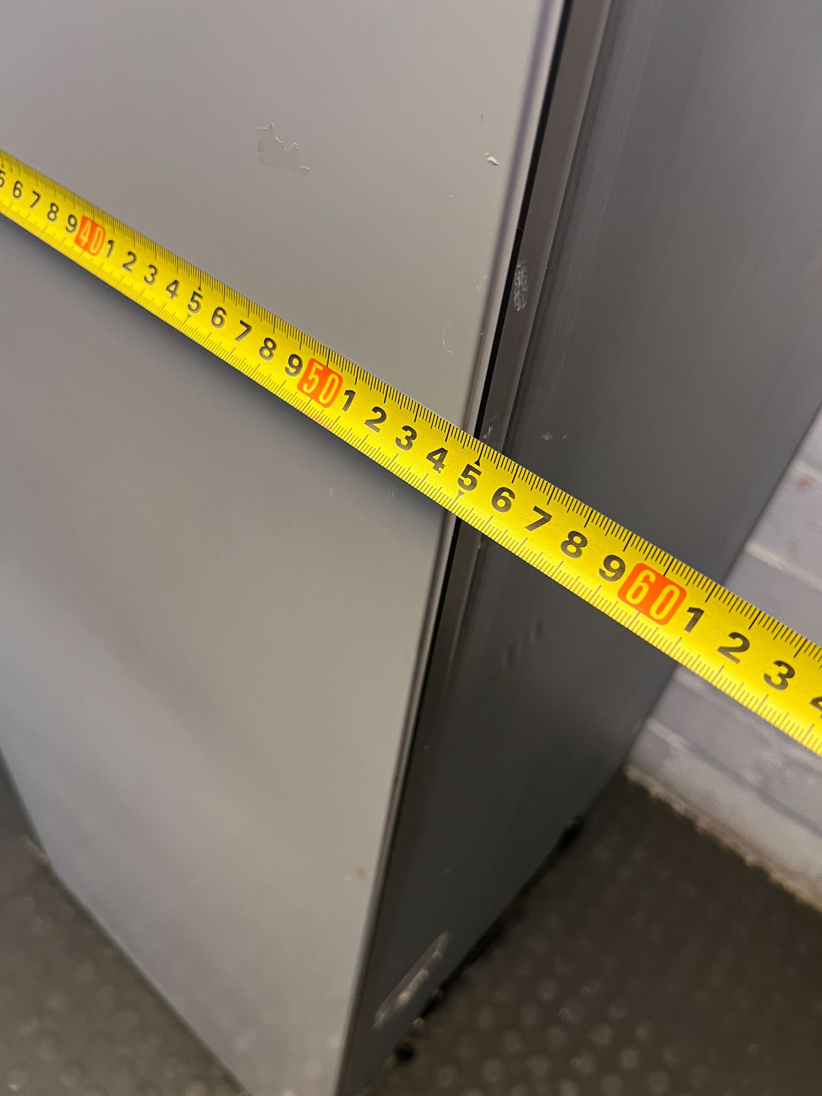 Hisense Sleek Silver Fridge Freezer