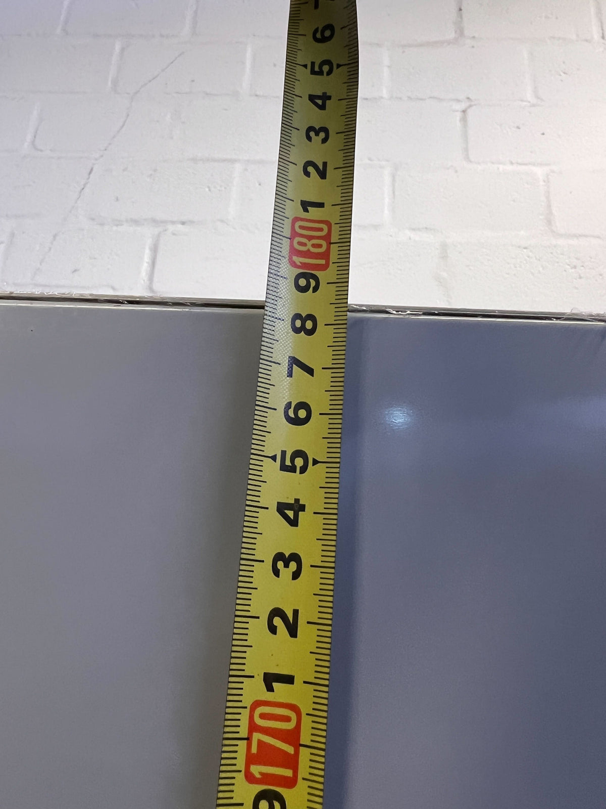 Hisense Sleek Silver Fridge Freezer