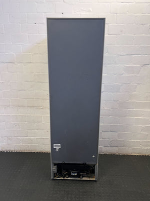 Hisense Sleek Silver Fridge Freezer