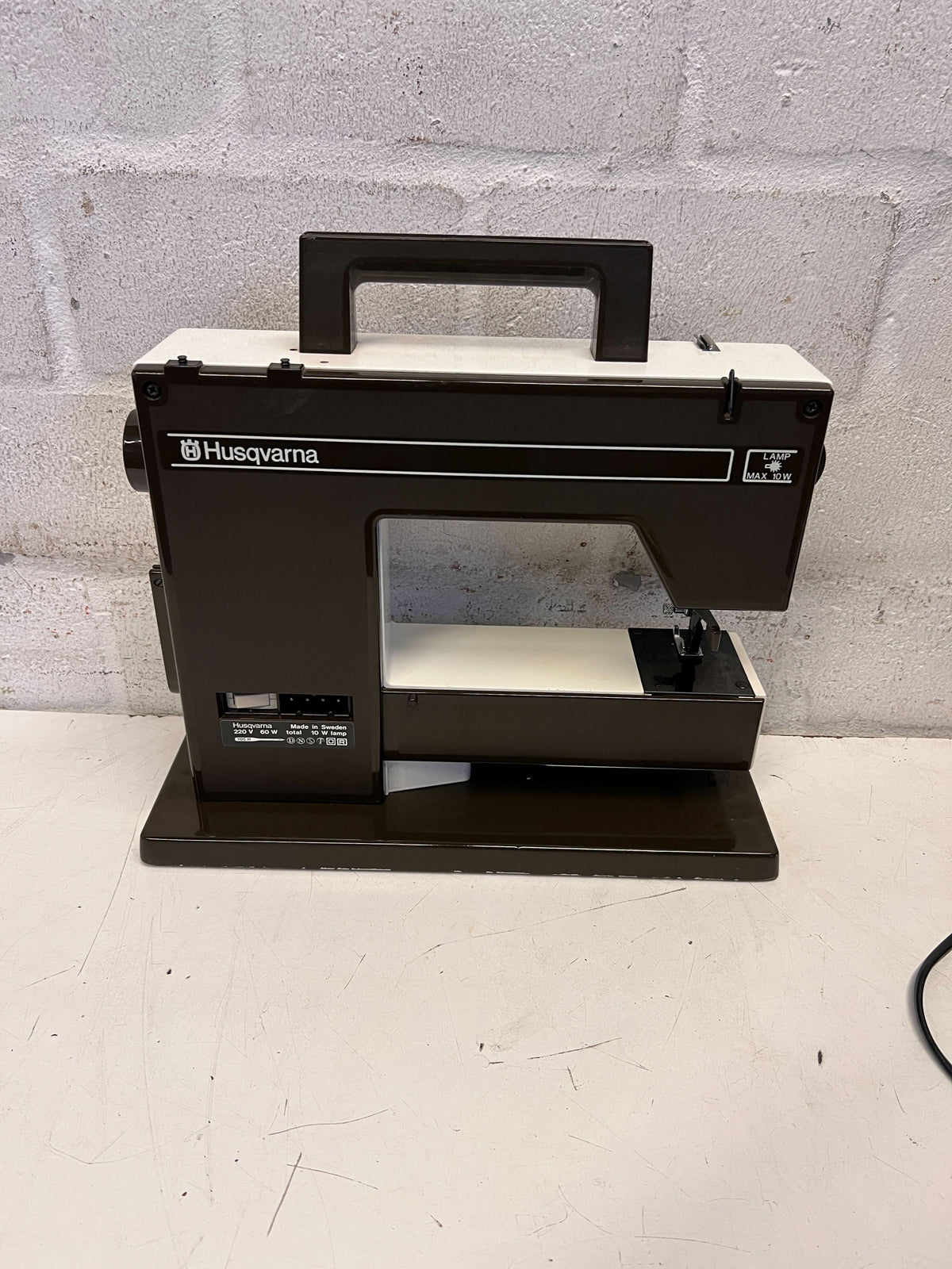 Husqvarna 3610 Vintage Sewing Machine - White and Brown, Minor Scuffs