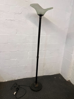 Elegant Black Metal Floor Lamp with Frosted Glass Shade - Shade is cracked - 2ndhandwarehouse.com