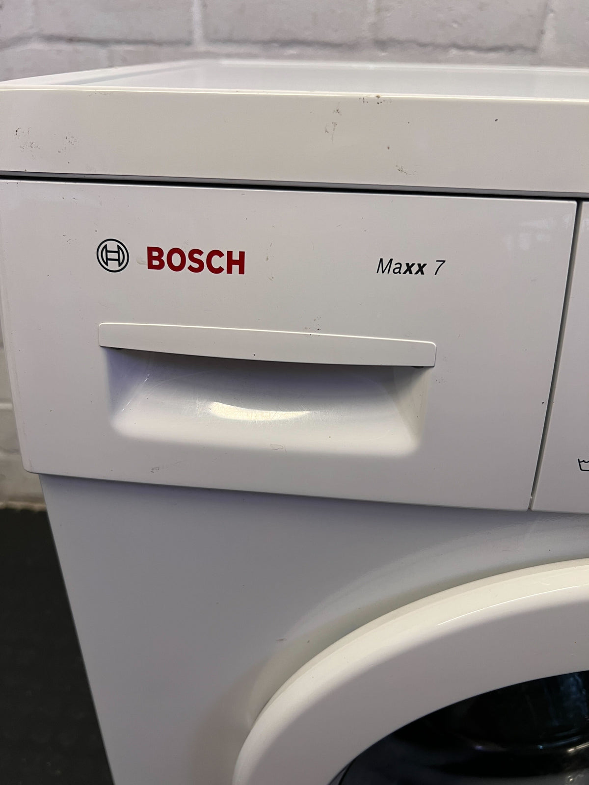 Reliable Bosch Maxx 7 Washing Machine - 7kg Capacity