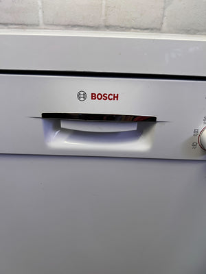 Bosch Freestanding Dishwasher - Excellent Condition