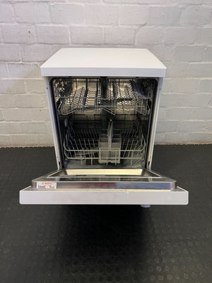Bosch Freestanding Dishwasher - Excellent Condition