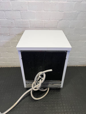 Bosch Freestanding Dishwasher - Excellent Condition