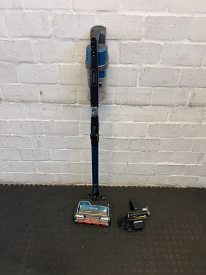Shark Cordless Vaccuum - Rechargeable (Germany) - 2ndhandwarehouse.com
