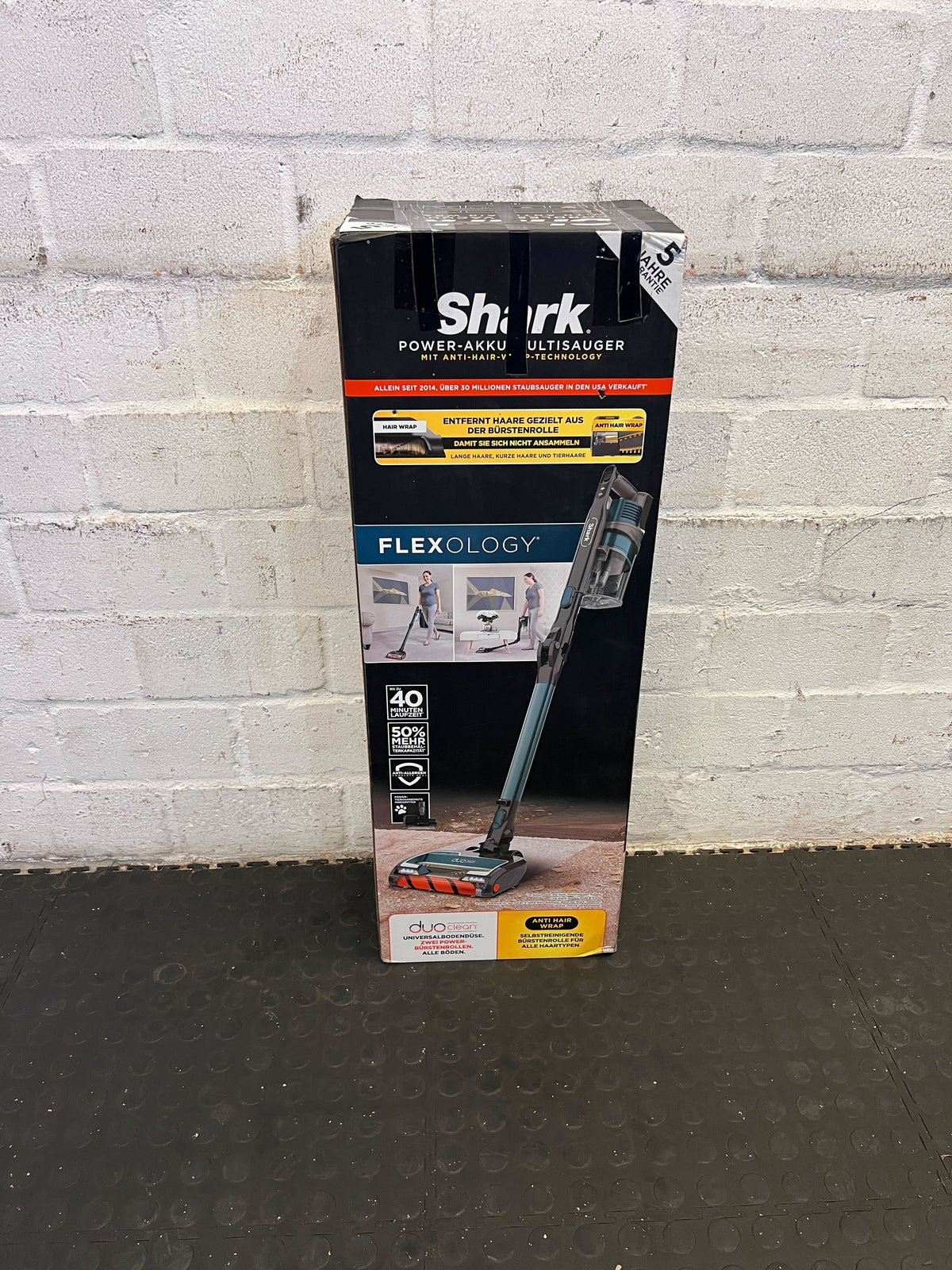 Shark Cordless Vaccuum - Rechargeable (Germany) - 2ndhandwarehouse.com