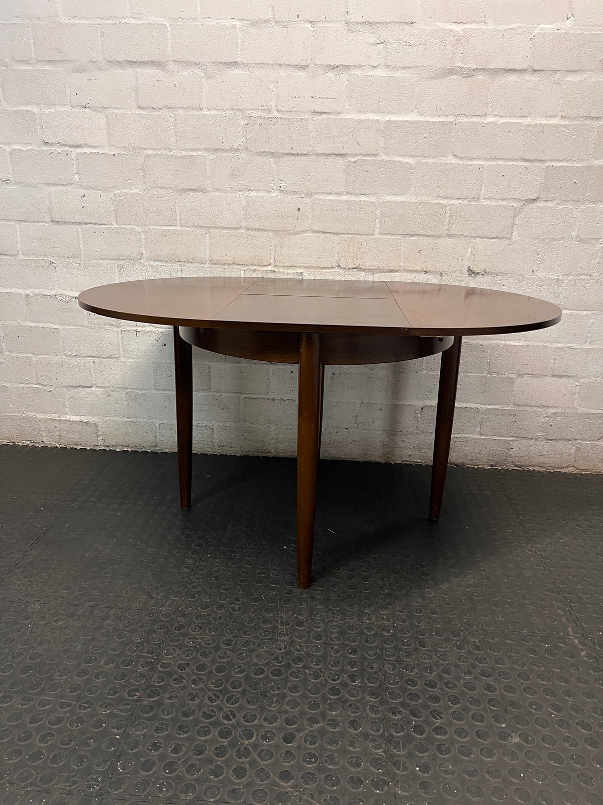 Round Extendable Wooden Dining Table