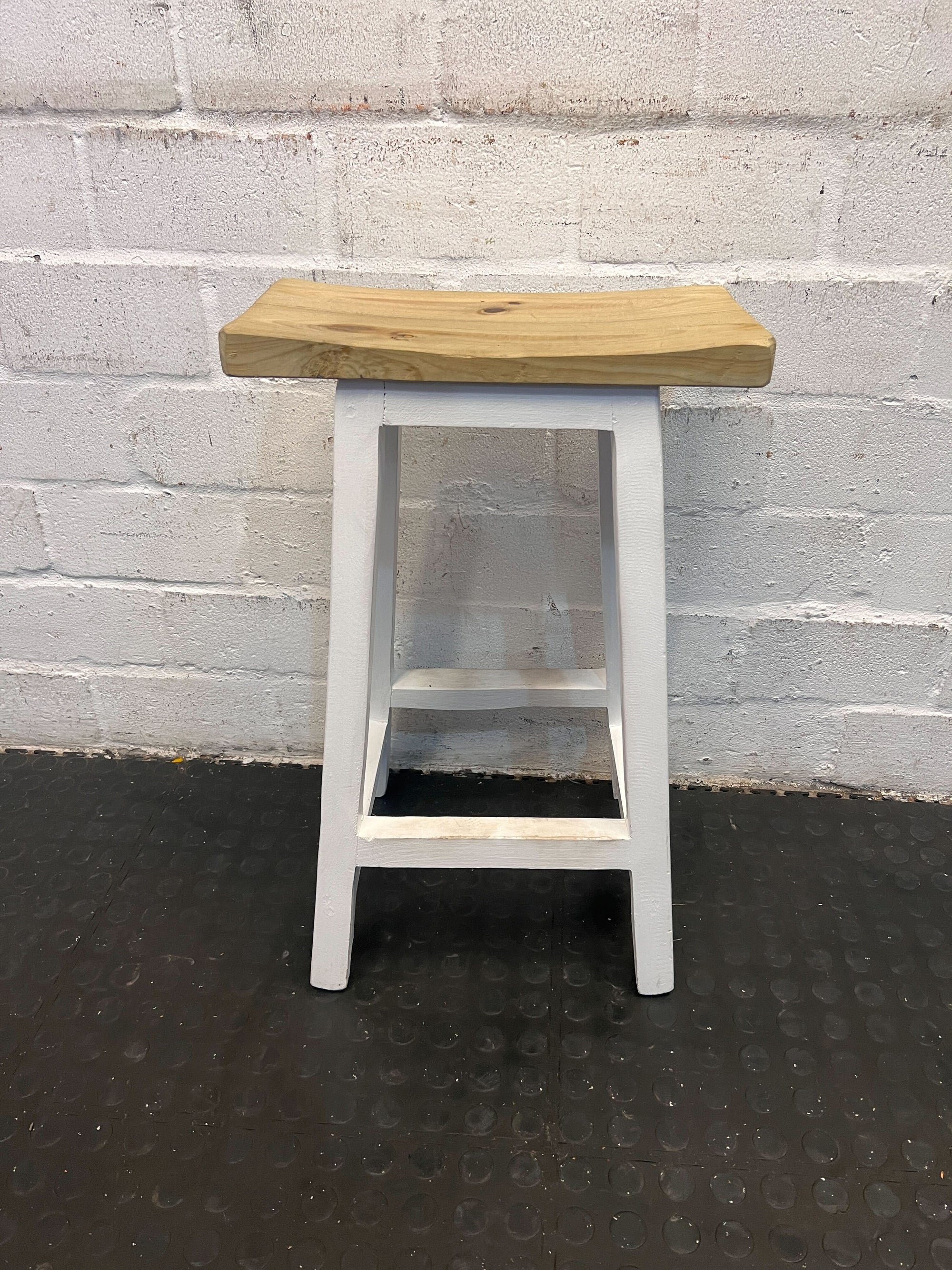 Rustic Wooden Bar Stool with White Legs – Unique Vintage Charm