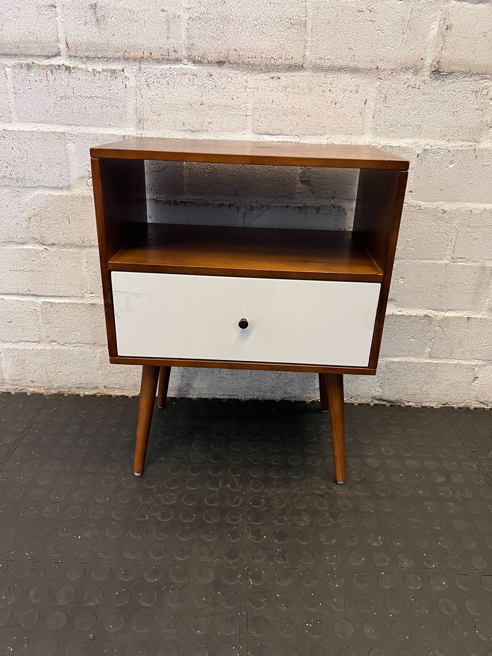 Mid-Century Modern Brown Night Stand with White Drawer – Minor Wear