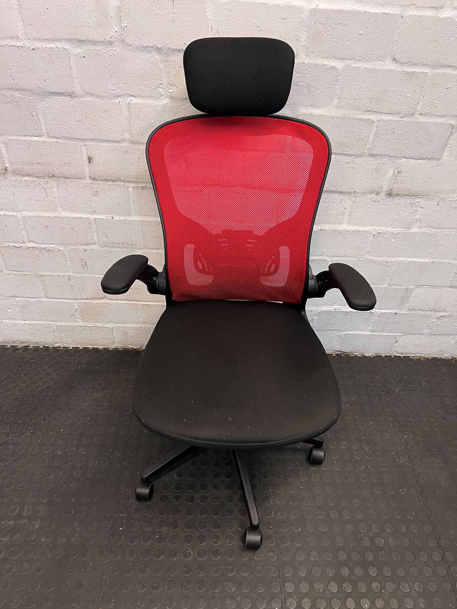 Ergonomic Mesh Office Chair with Adjustable Headrest – Red & Black