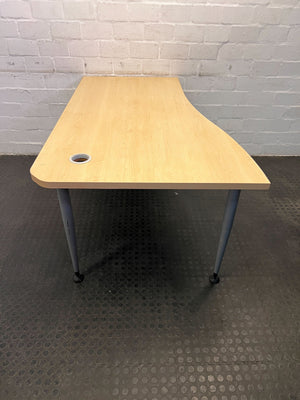 Stylish Curved Light Wood Desk with Metal Legs – Modern Office Table