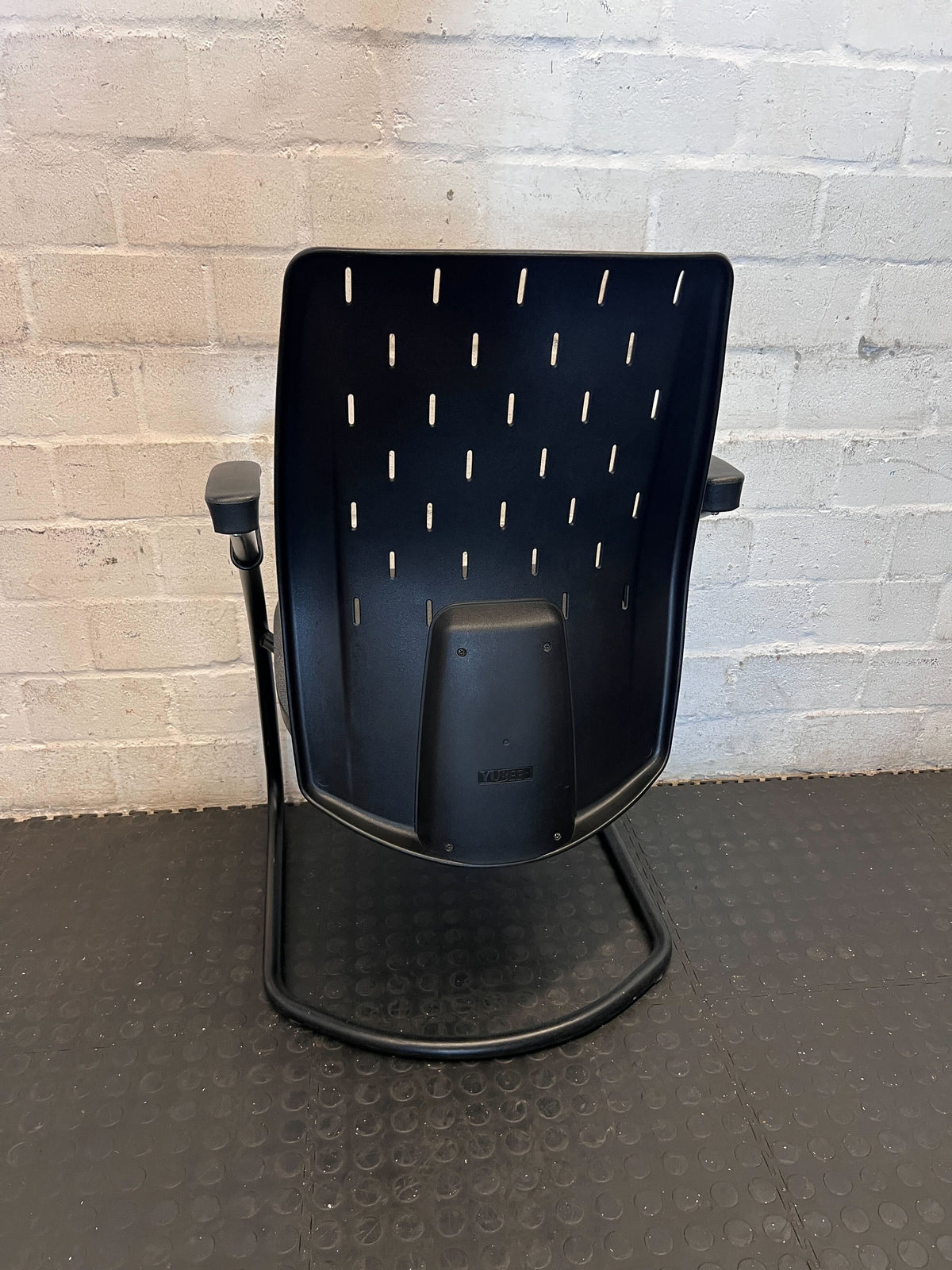 Modern Black Sled Base Office Visitor Chair - 2ndhandwarehouse.com