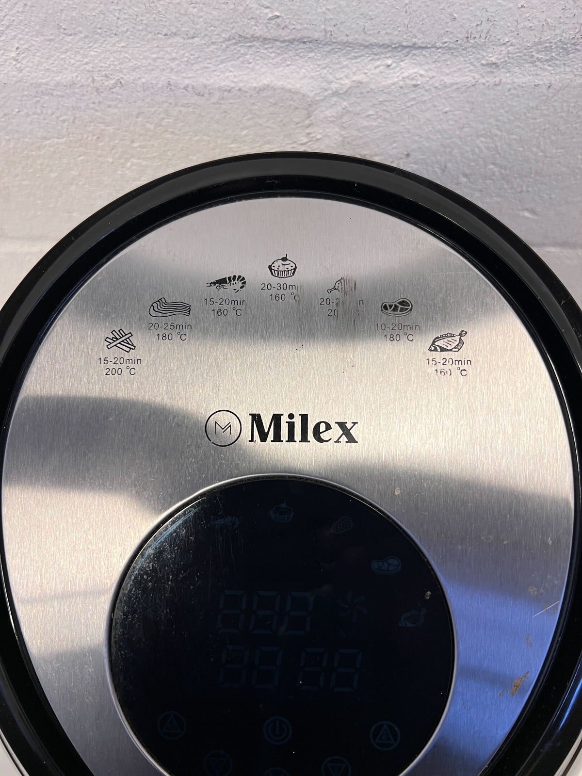 Milex Black Digital Air Fryer with Minor Scratches