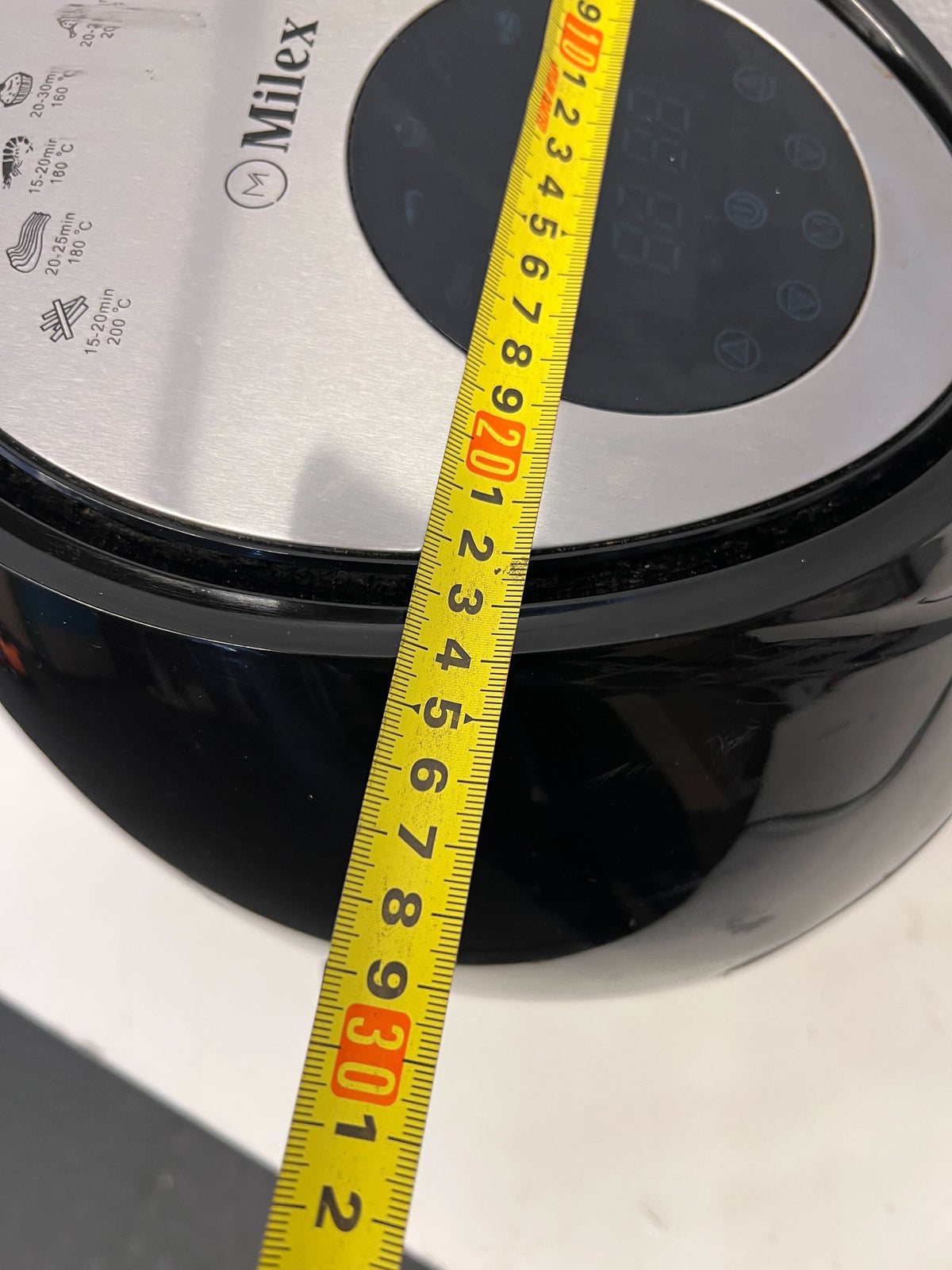 Milex Black Digital Air Fryer with Minor Scratches