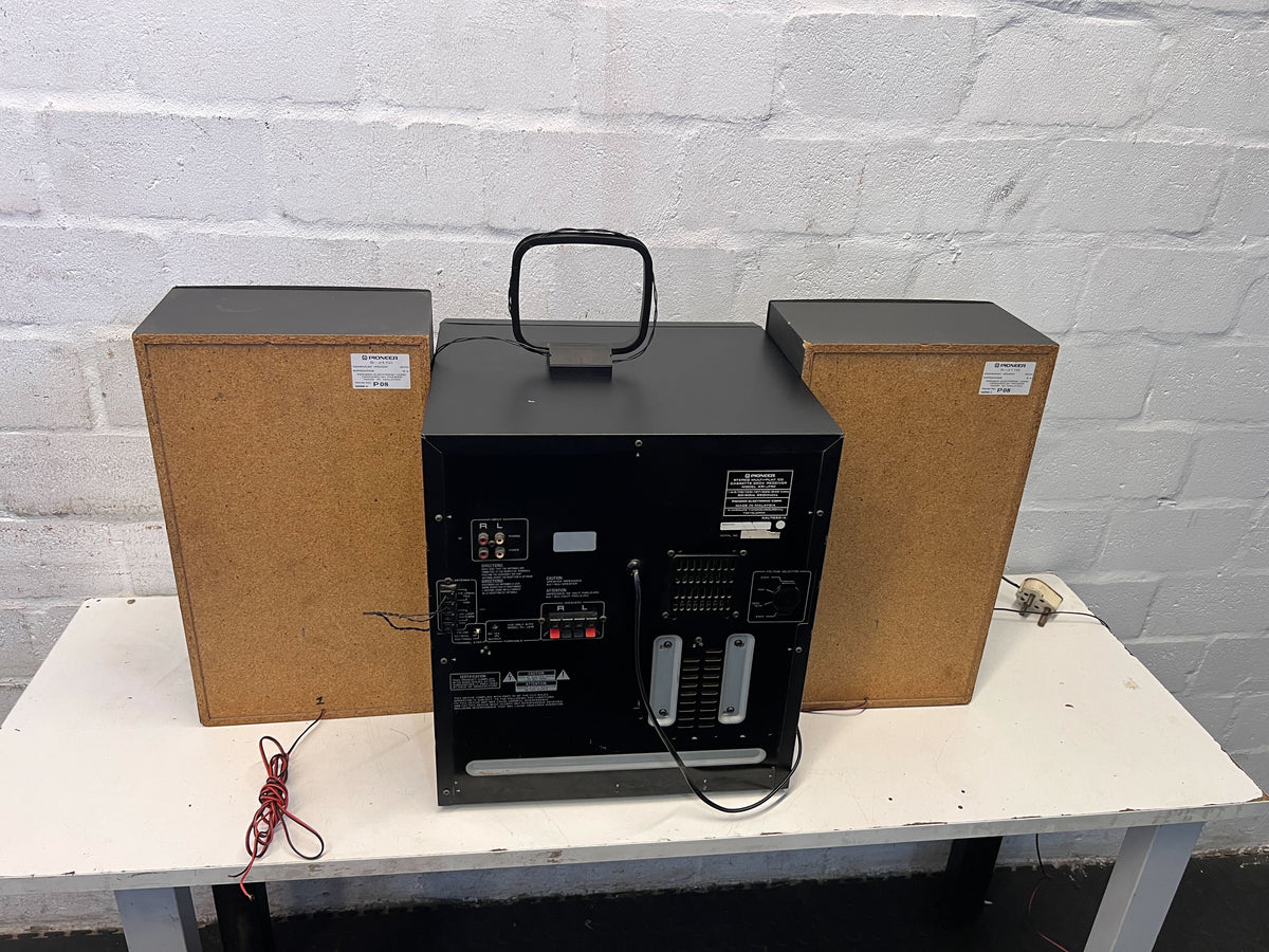 Classic Pioneer Black Stereo System with Dual Speakers – Good Condition - 2ndhandwarehouse.com