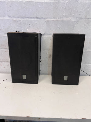 Black Bookshelf Speaker with Minor Damage - Perfect for Audio Lovers! - 2ndhandwarehouse.com