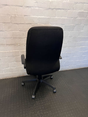 Comfortable Black High-Back Swivel Office Chair - 2ndhandwarehouse.com