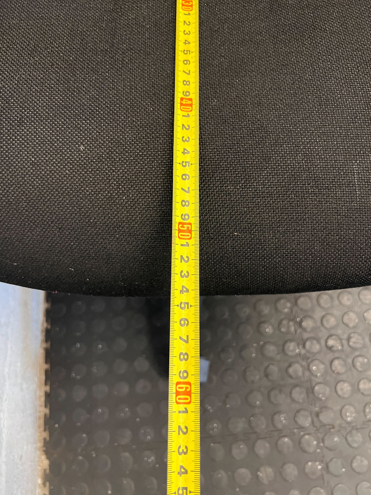 Comfortable Black High-Back Swivel Office Chair - 2ndhandwarehouse.com