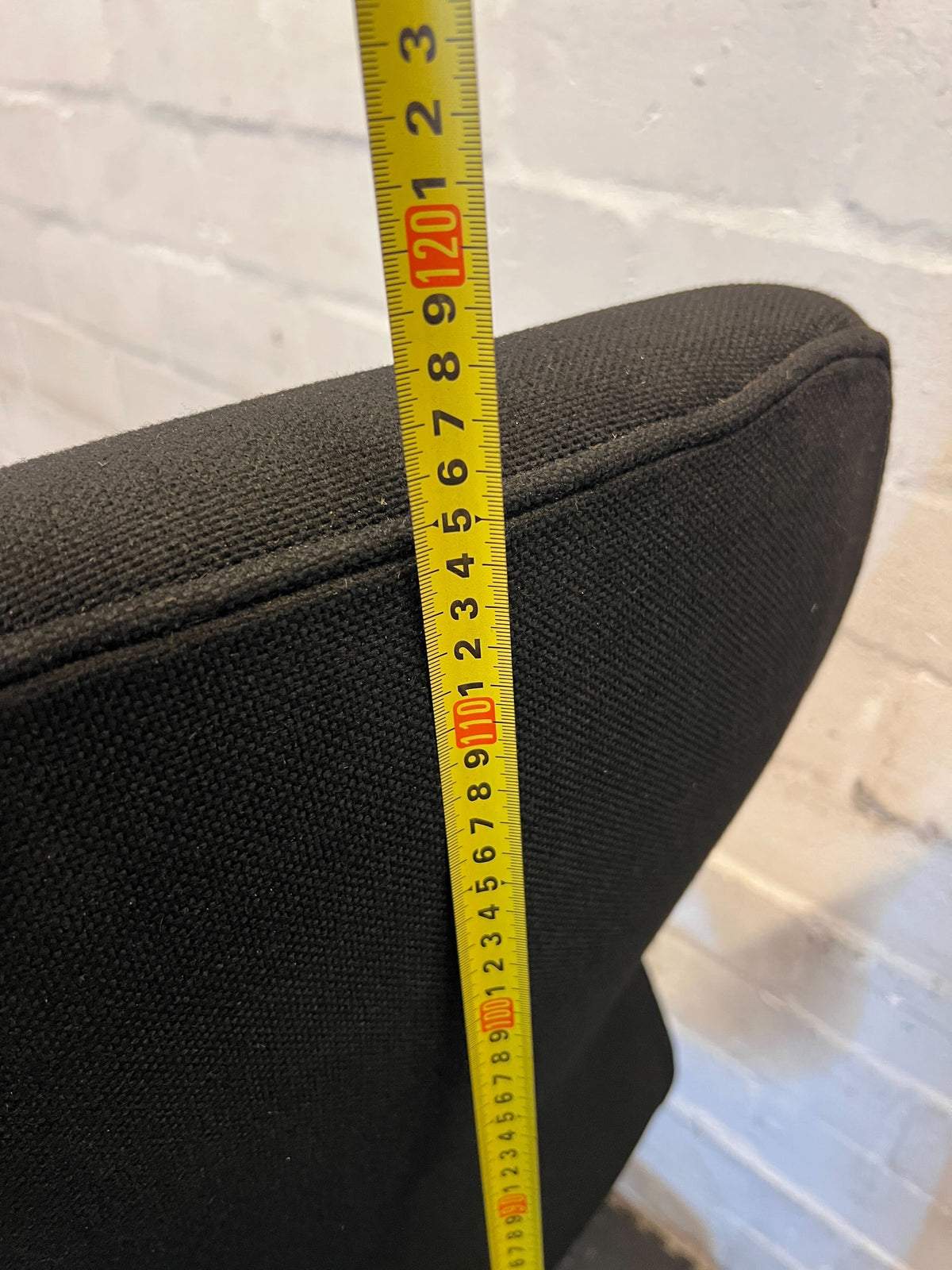 Comfortable Black High-Back Swivel Office Chair - 2ndhandwarehouse.com