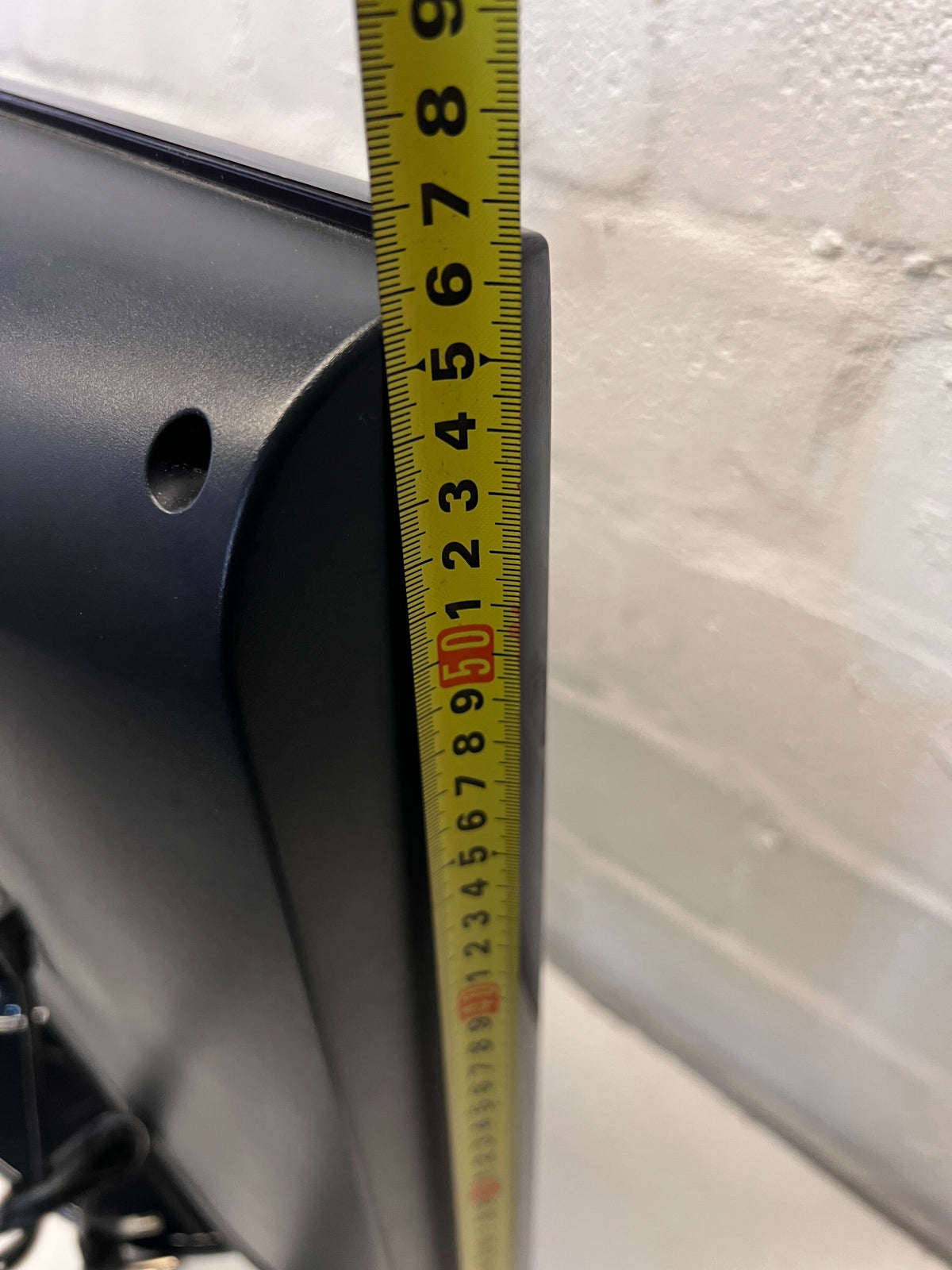 Samsung 32-inch Black LCD TV – With Remote, Great Condition