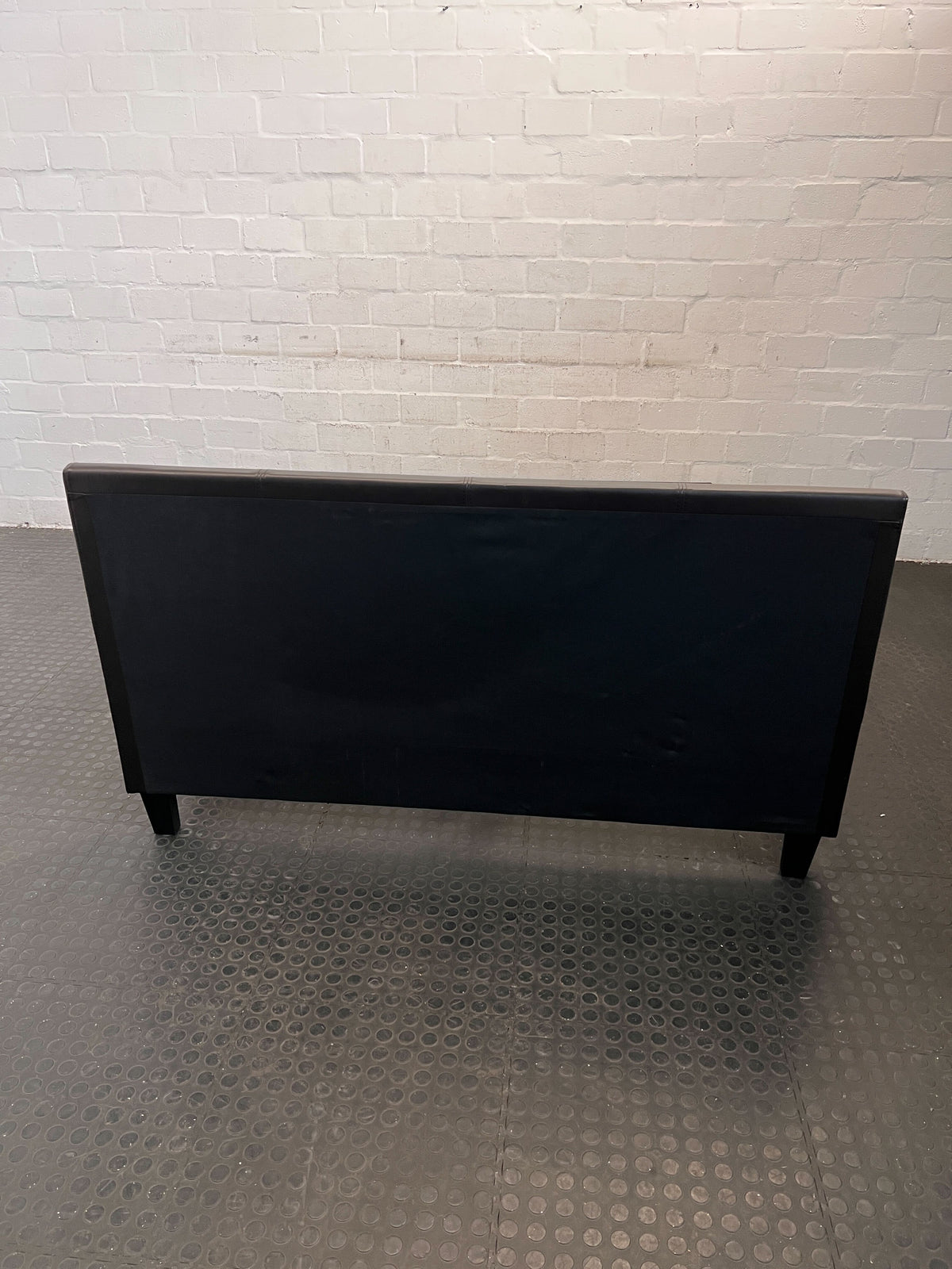 Queen bed frame  -Rec086WF8V6RJ- GOOD TO UPLOAD - Good