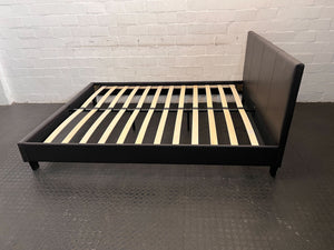 Queen bed frame  -Rec086WF8V6RJ- GOOD TO UPLOAD - Good