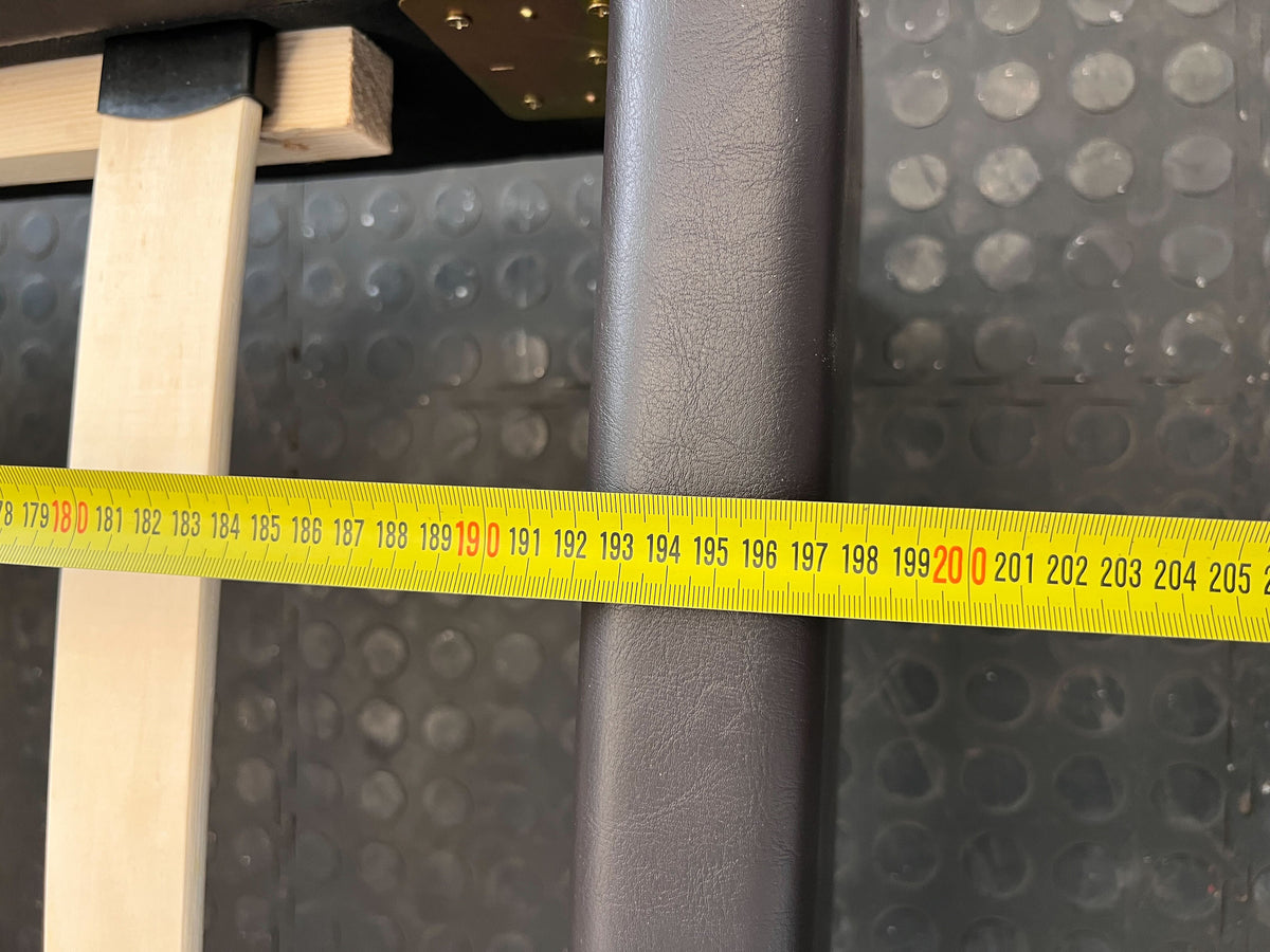 Queen bed frame  -Rec086WF8V6RJ- GOOD TO UPLOAD - Good