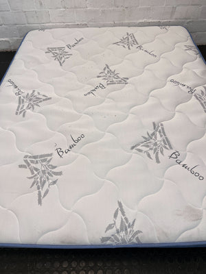 Comfortable Bamboo Queen Mattress with Minimal Wear - Great Condition - 2ndhandwarehouse.com