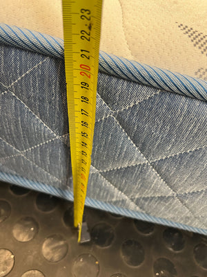 Comfortable Bamboo Queen Mattress with Minimal Wear - Great Condition - 2ndhandwarehouse.com