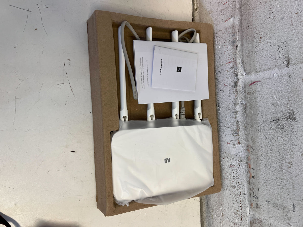 Xiaomi Wi-Fi Router - White, 4 Antennas, Minor Scratches - 2ndhandwarehouse.com