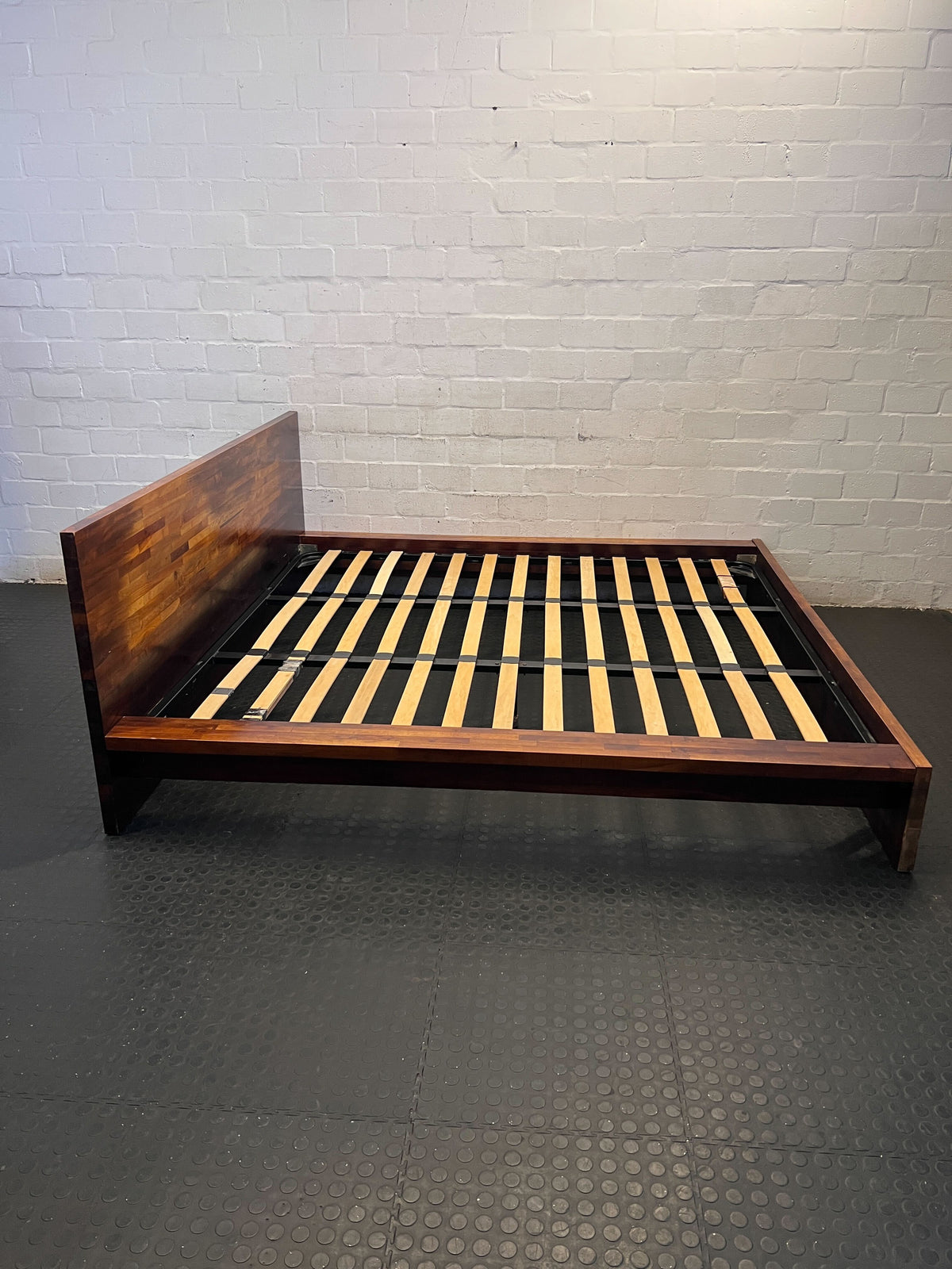 Modern Solid Wood King Bed Frame with Headboard