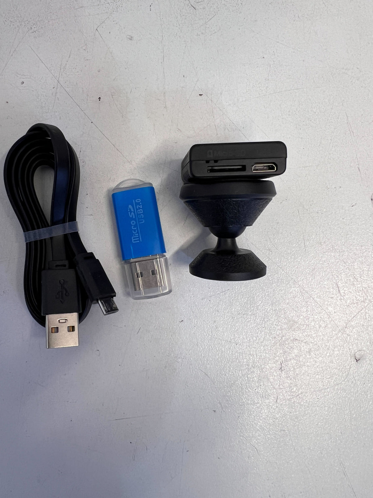 Compact HD Camera with Accessories - Excellent Condition - 2ndhandwarehouse.com