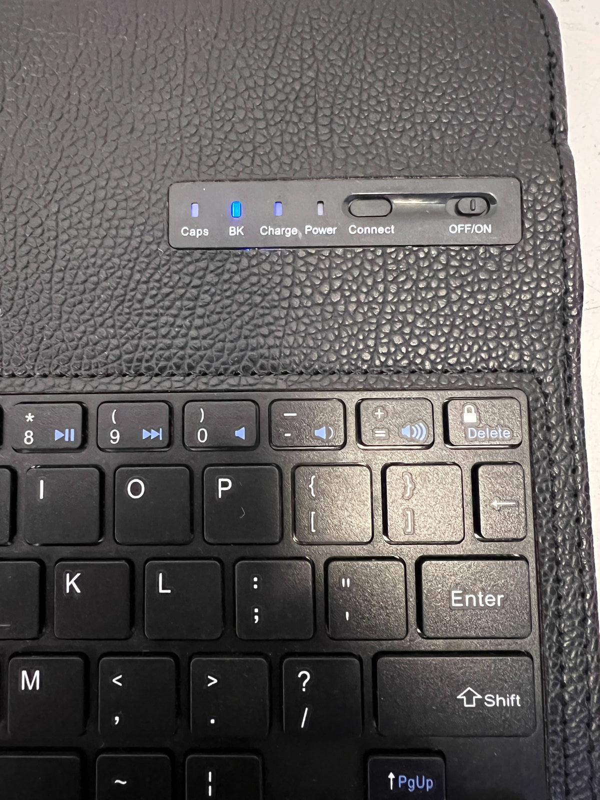 Portable Bluetooth Tablet Keyboard with Faux Leather Case