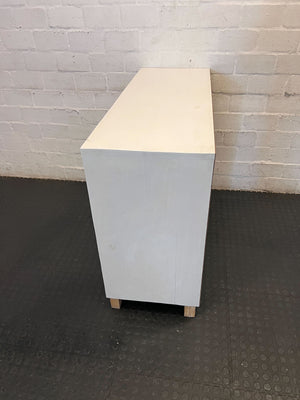 Chic White & Natural Wood Chest of Drawers - It just need to be cleaned - 2ndhandwarehouse.com