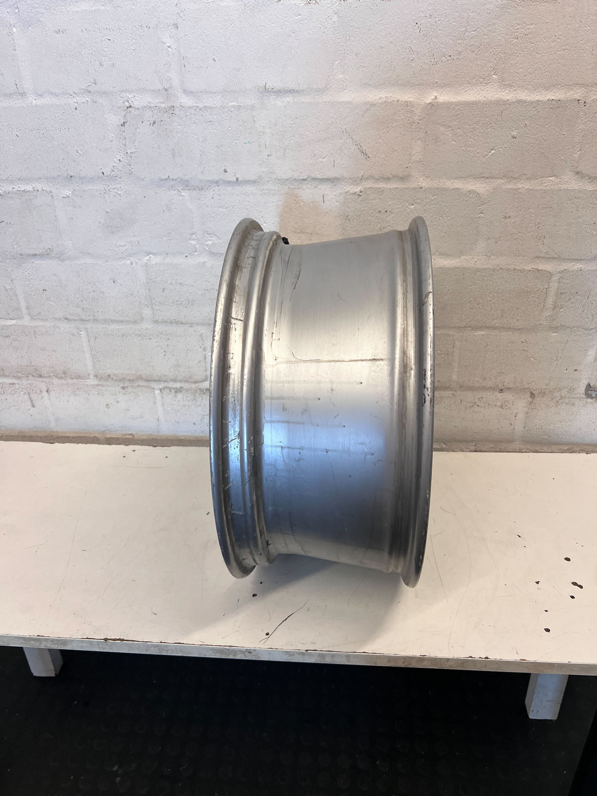 Audi A4 rim -Stylish 10-Spoke Alloy Car Rim - 2ndhandwarehouse.com