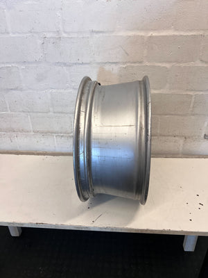 Audi A4 rim -Stylish 10-Spoke Alloy Car Rim - 2ndhandwarehouse.com