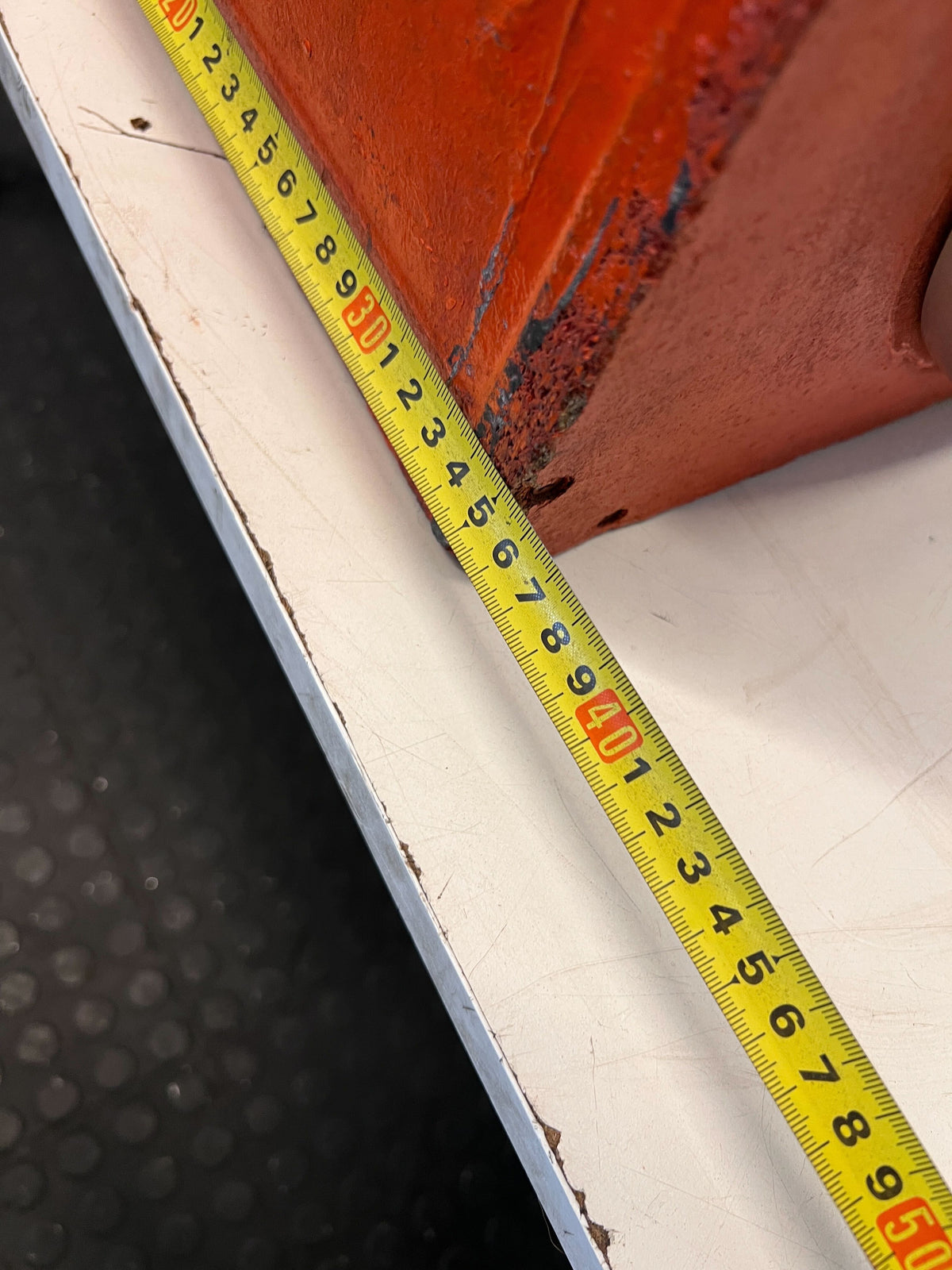 CLEAN, SOLD AS IS - Sony Xplod 1000W Subwoofer in Custom Orange Box - 2ndhandwarehouse.com