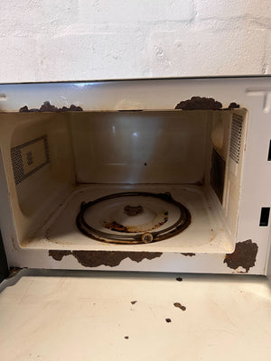 Russell Hobbs Microwave Oven - Sleek Silver Finish - has rust - 2ndhandwarehouse.com