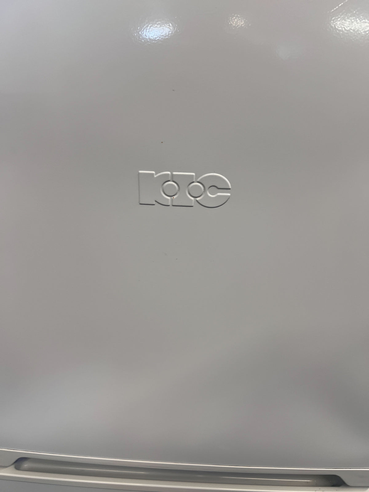 KIC Compact White Fridge Freezer - Ideal for Small Spaces! - 2ndhandwarehouse.com