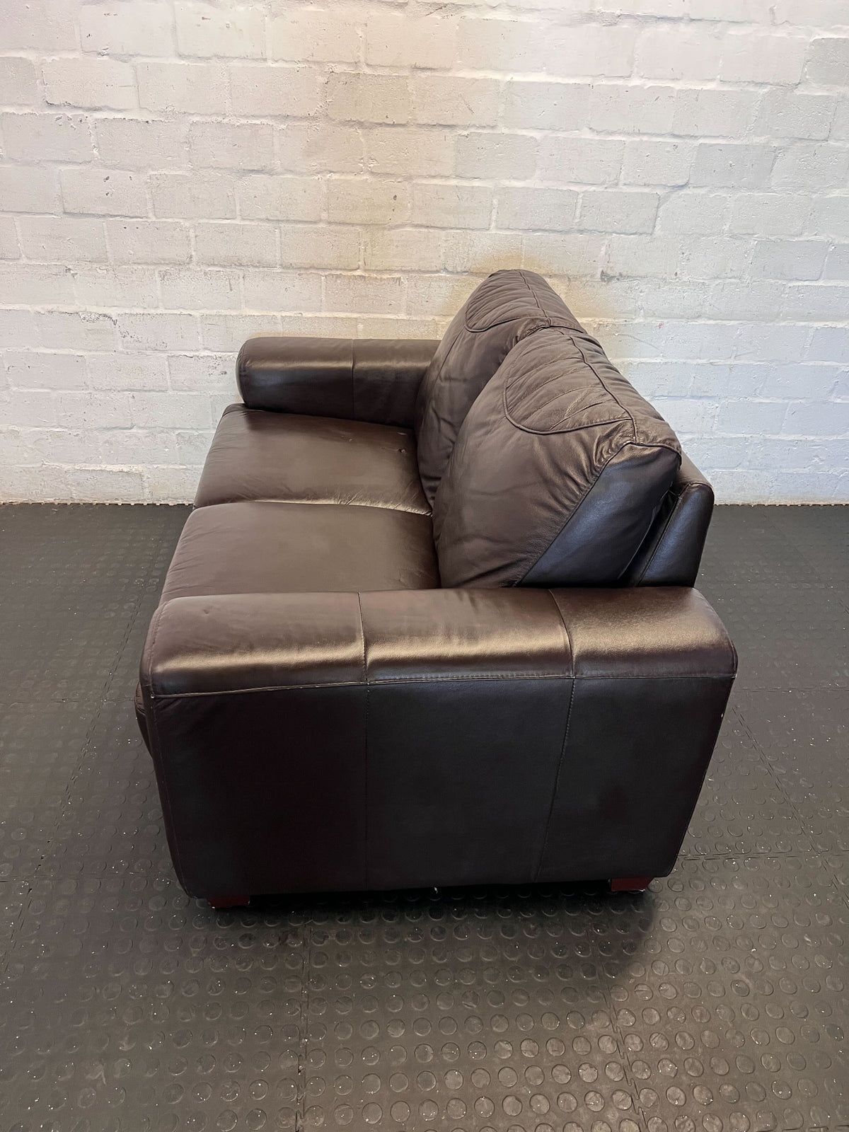 Comfy Brown Leather 2-Seater Sofa - 2ndhandwarehouse.com