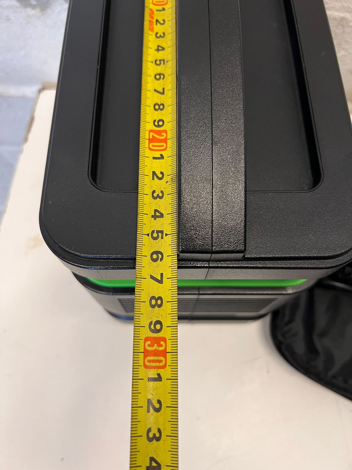 Portable power station  -Gizzu Portable Power Station - Go Anywhere Power Backup - 2ndhandwarehouse.com