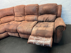 Spacious Brown Fabric Corner Couch with Recliner Features – Refurbished