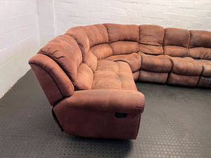 Spacious Brown Fabric Corner Couch with Recliner Features – Refurbished