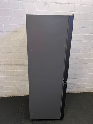 Hisense Dark Grey Fridge Freezer - Reliable & Modern Cooling