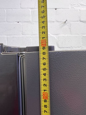 Hisense Dark Grey Fridge Freezer - Reliable & Modern Cooling