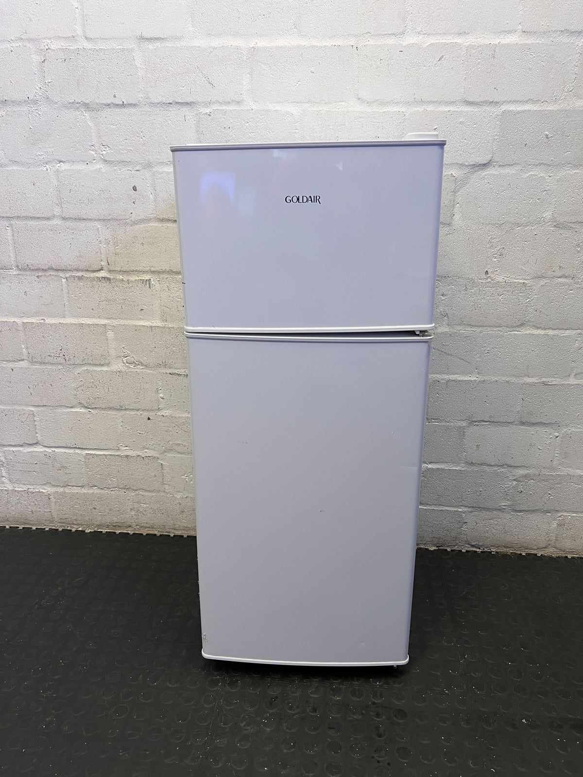 Goldair White Top Freezer Fridge - Compact & Efficient